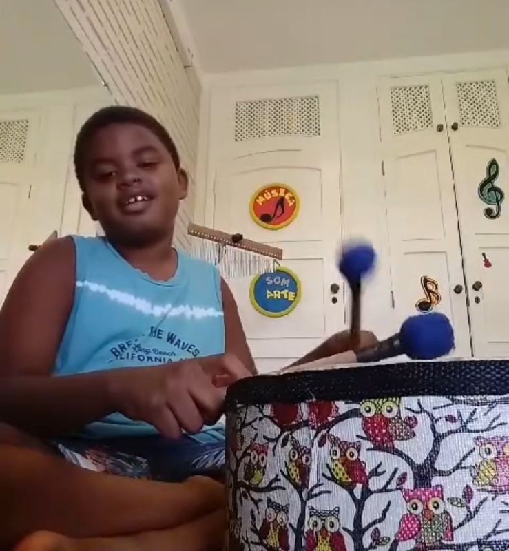 Paciente em tratamento MeRT - Omar, 10 anos